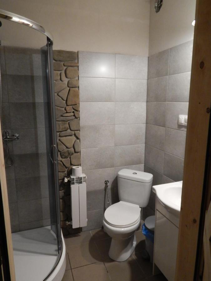Pokoje Do Wynajecia Nowogrodziec Luaran gambar